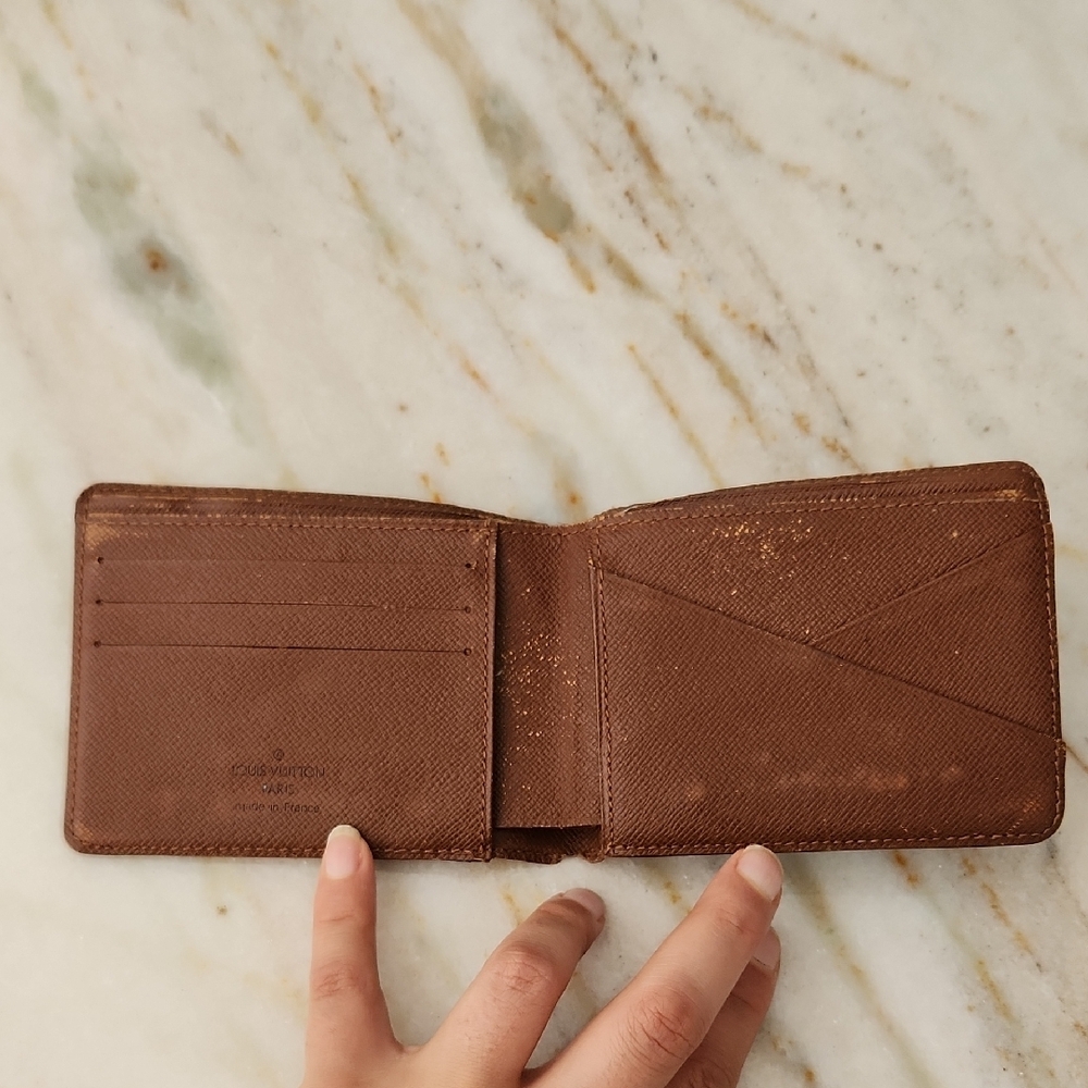 Louis Vuitton Dark Brown Monogram Key Holder - Picture 5 of 17